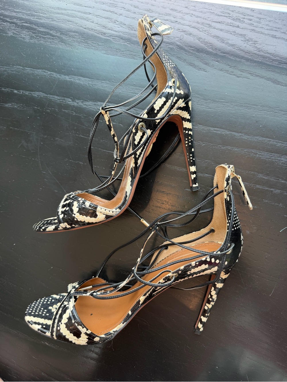 Aquazzura Black 🖤 & Cream Snake 🐍 Print Lace-Up Zip Back Heels, size 38